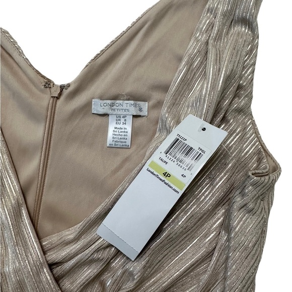 London Times Metallic V-neck High Slits Wide Leg Walk Thru Jumpsuit Size… - Picture 14 of 17